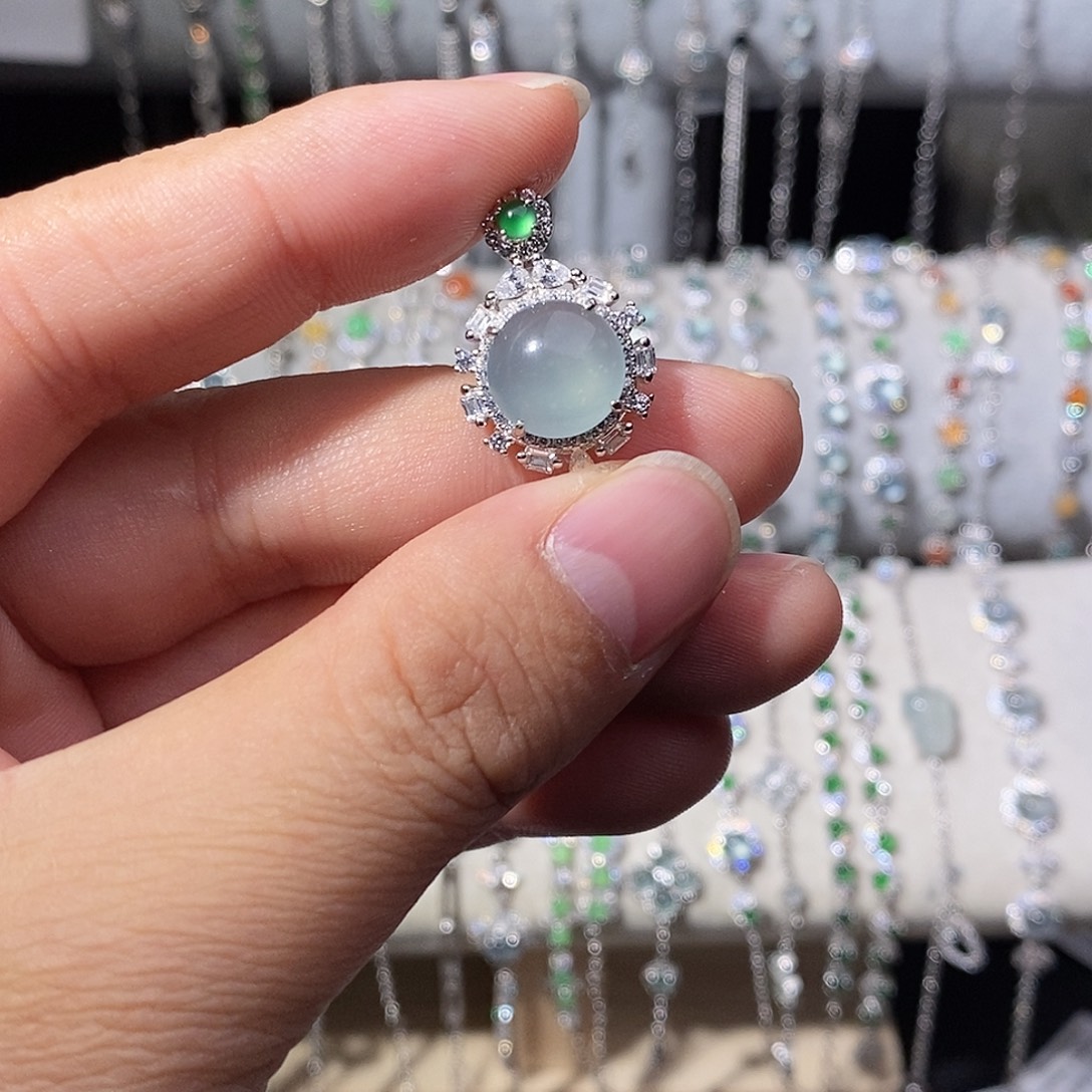 翡翠银S925镶嵌颈饰