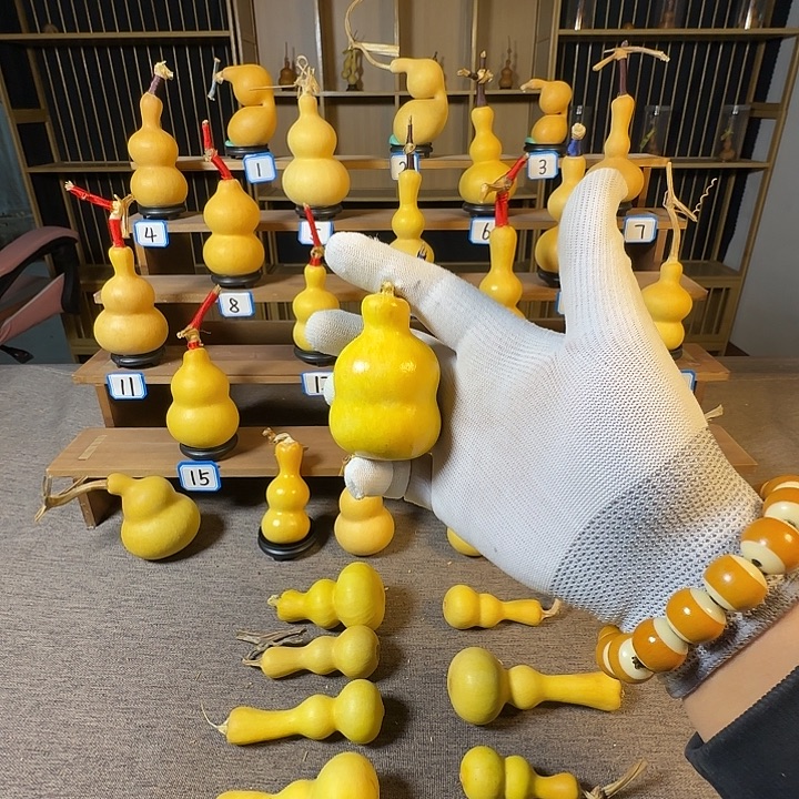 那***朝大叶紫檀（黑酸枝木类）