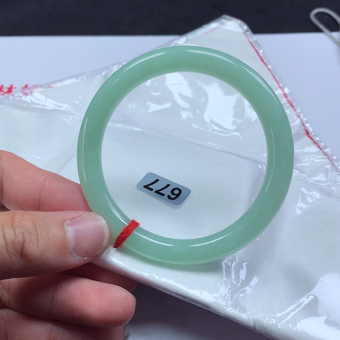 翡翠手镯未镶嵌55圆条