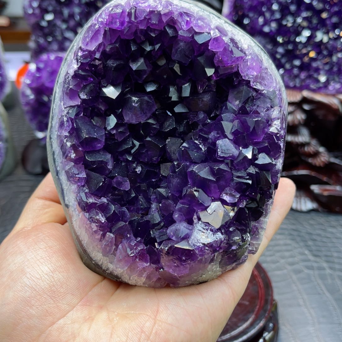 紫晶大型摆件（非配饰）未镶嵌