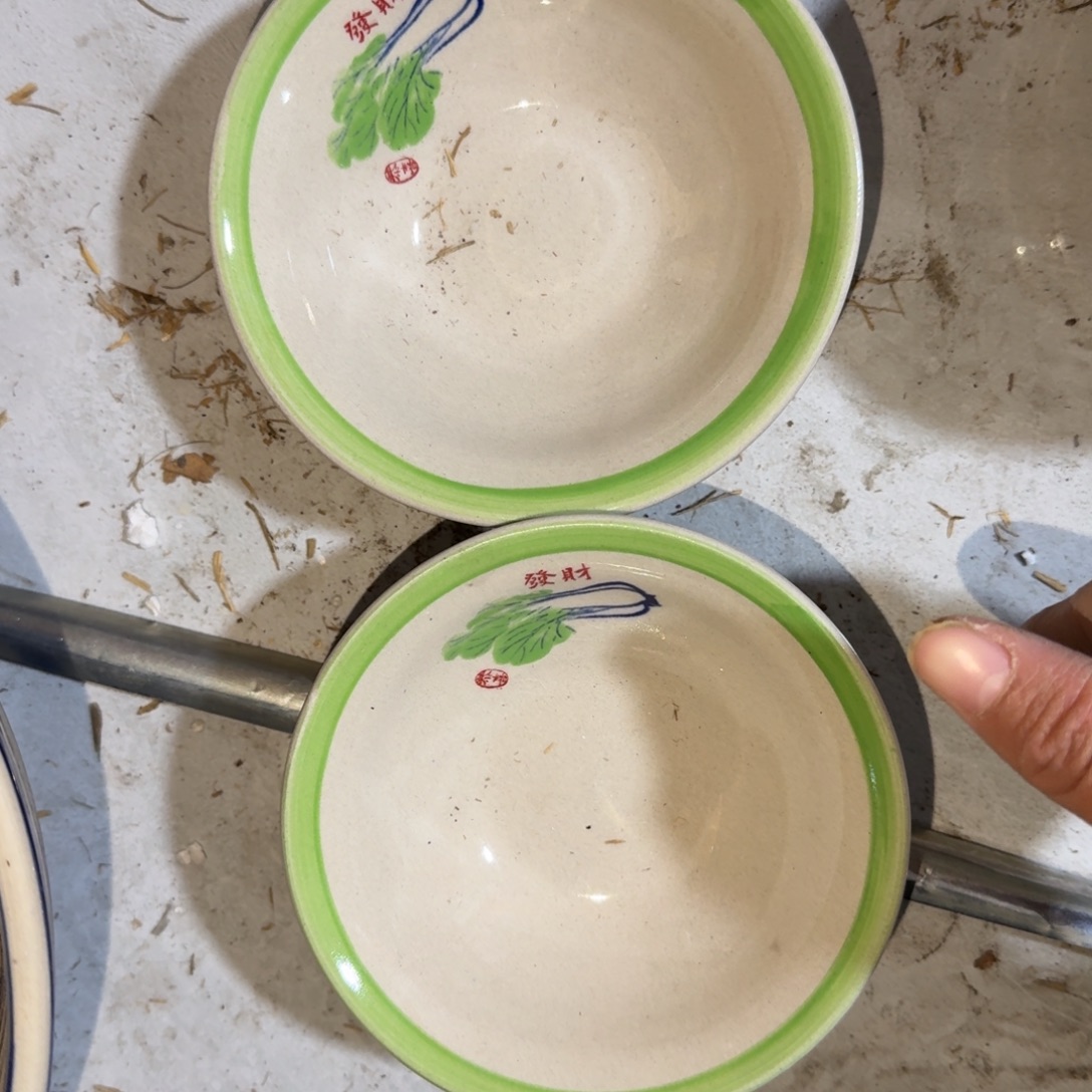 茶盏这两家店在一条马路