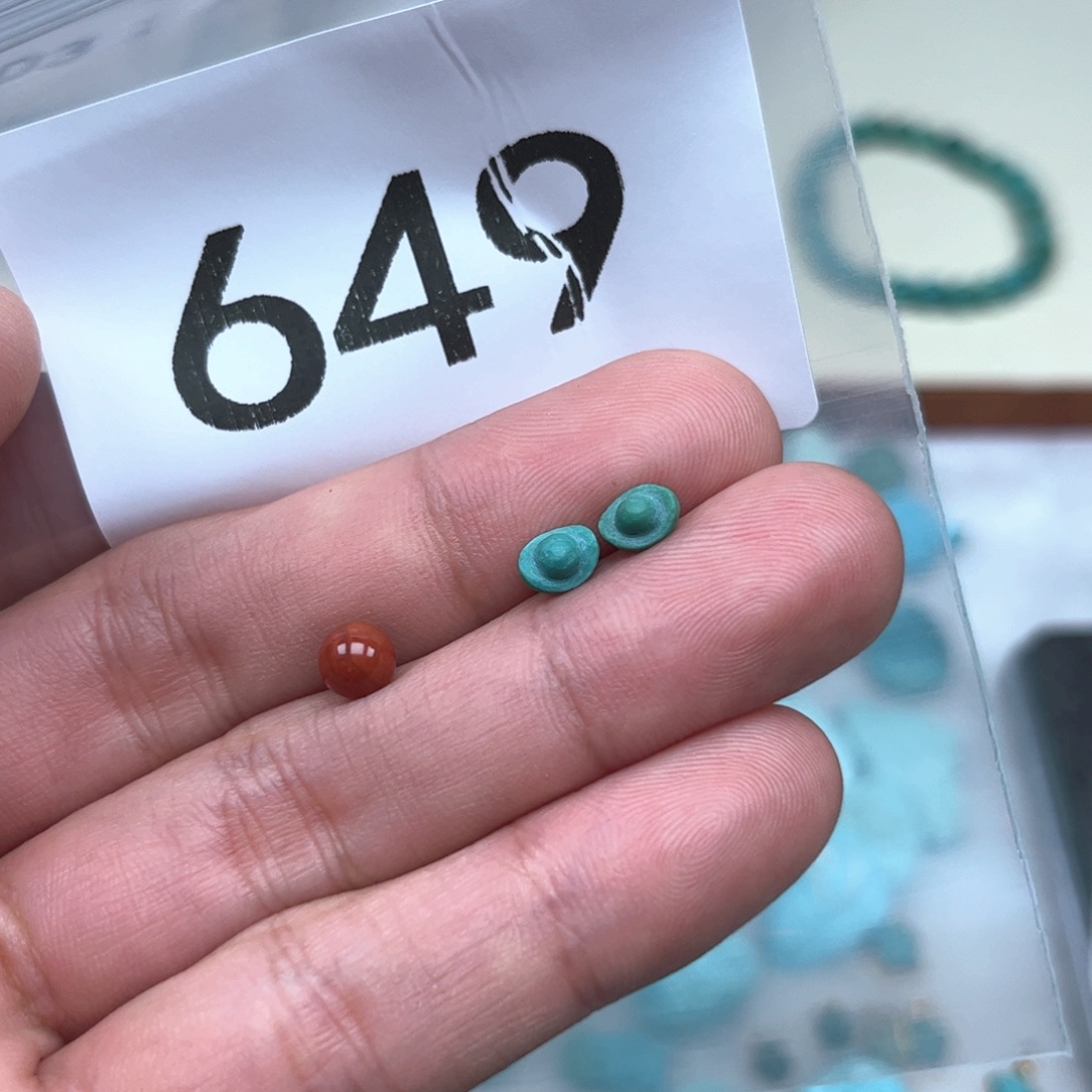 南红玛瑙未镶嵌珠宝奇石