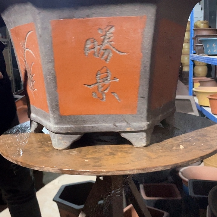 40红色六方花盆花盆