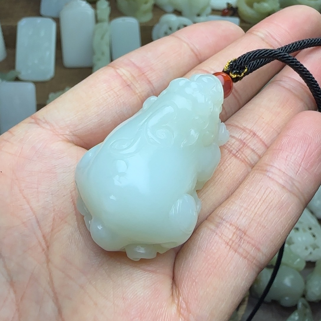 和田玉挂件未镶嵌