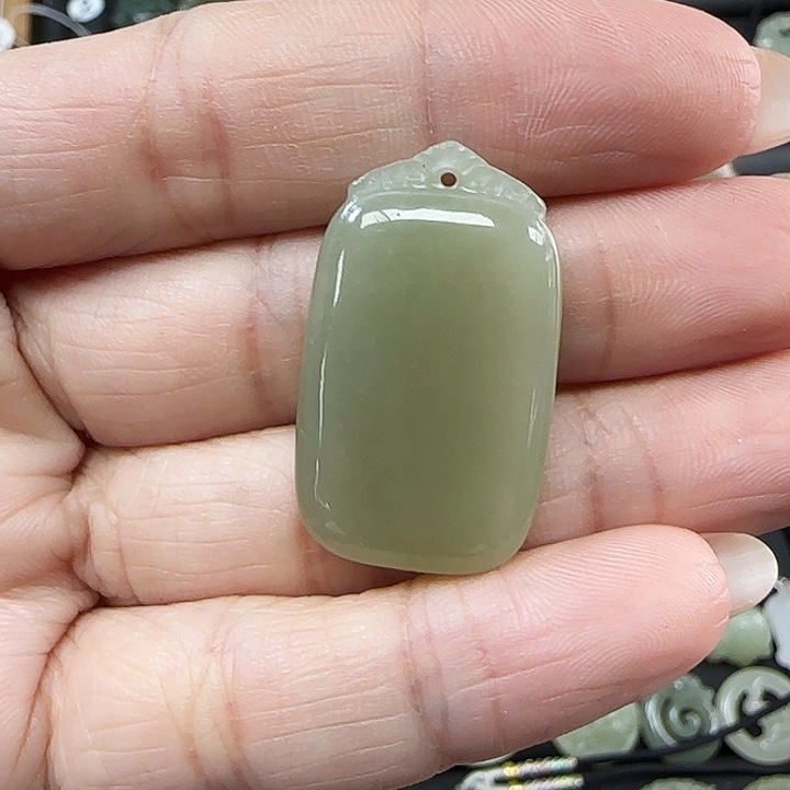 和田玉吊坠(不含链)未镶嵌