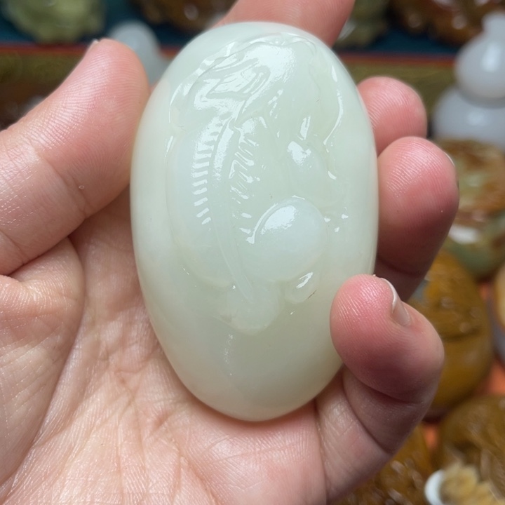 石材天然方解石手把件不退换