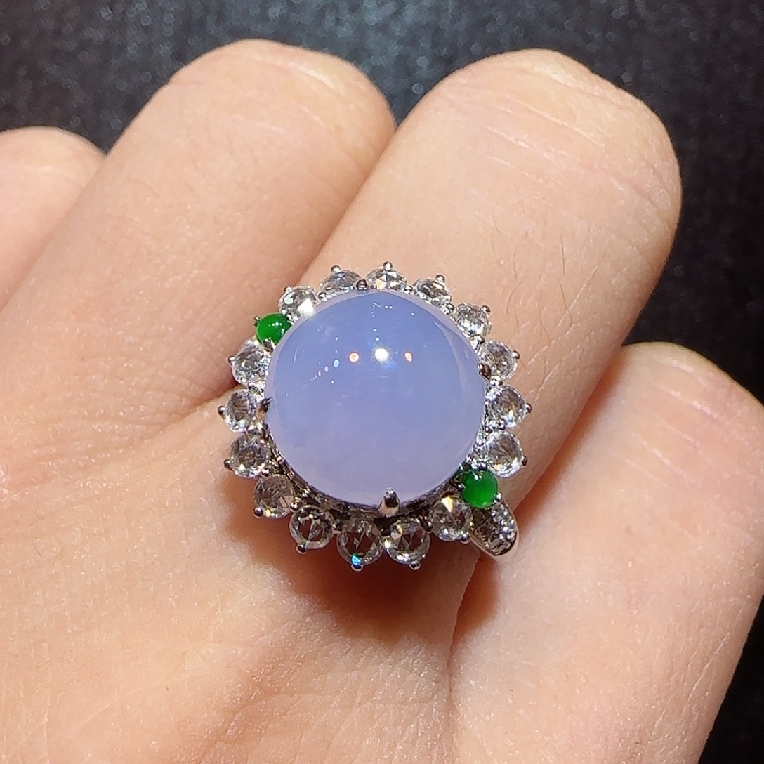 翡翠18K金镶嵌戒指蛋面