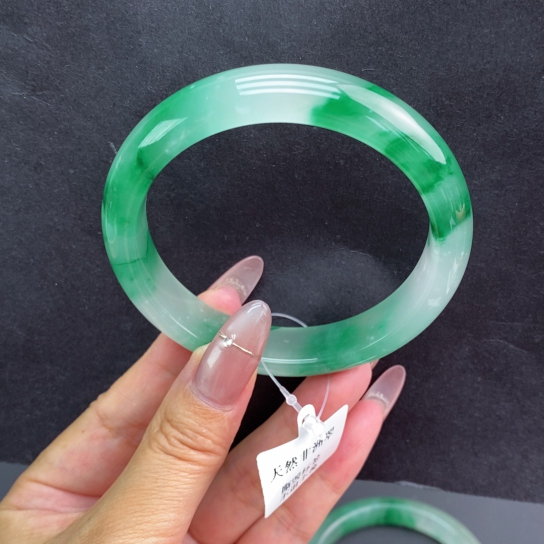 暖***子石英质玉手镯未镶嵌