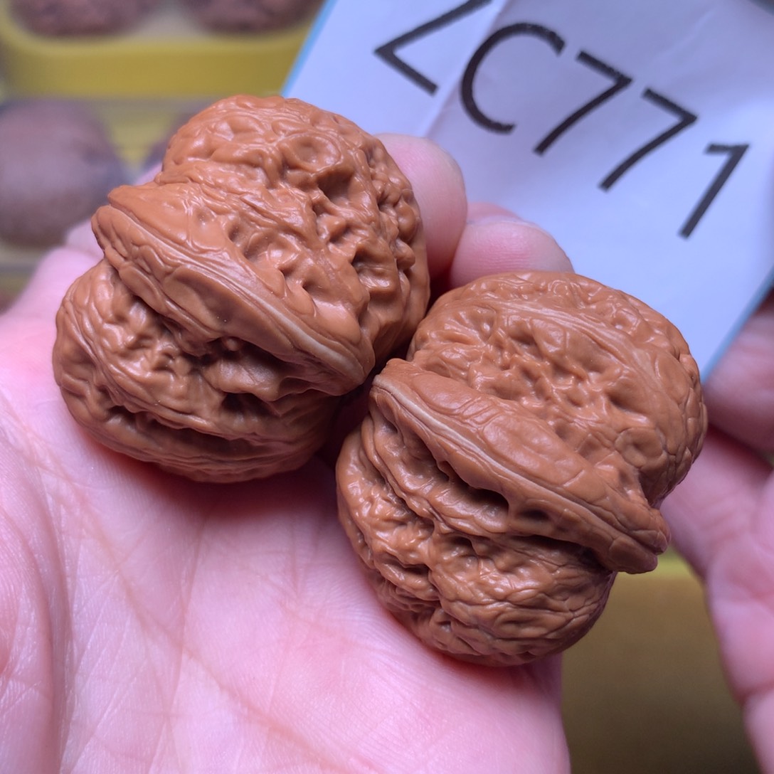 文玩核桃把件粗筋肉球元宝37