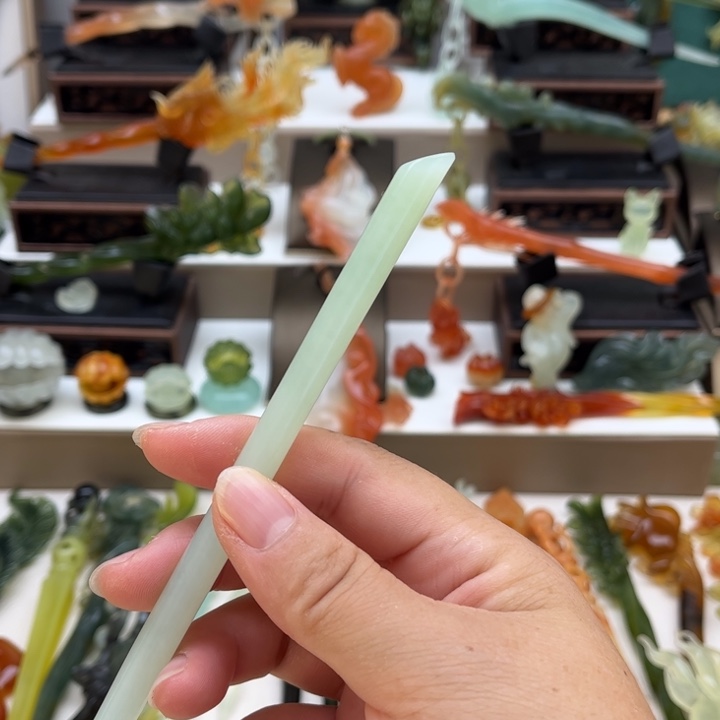 蛇纹石玉未镶嵌岫玉发簪