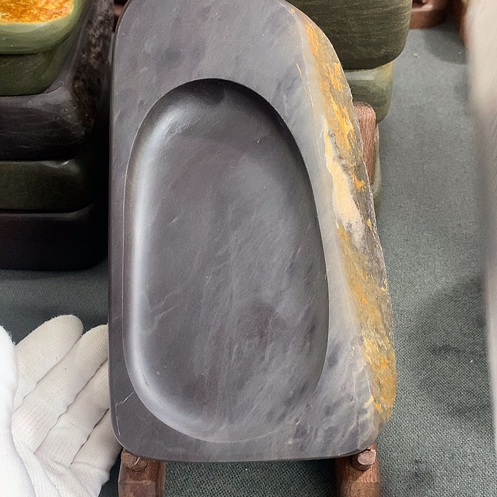 广东肇庆原石端砚