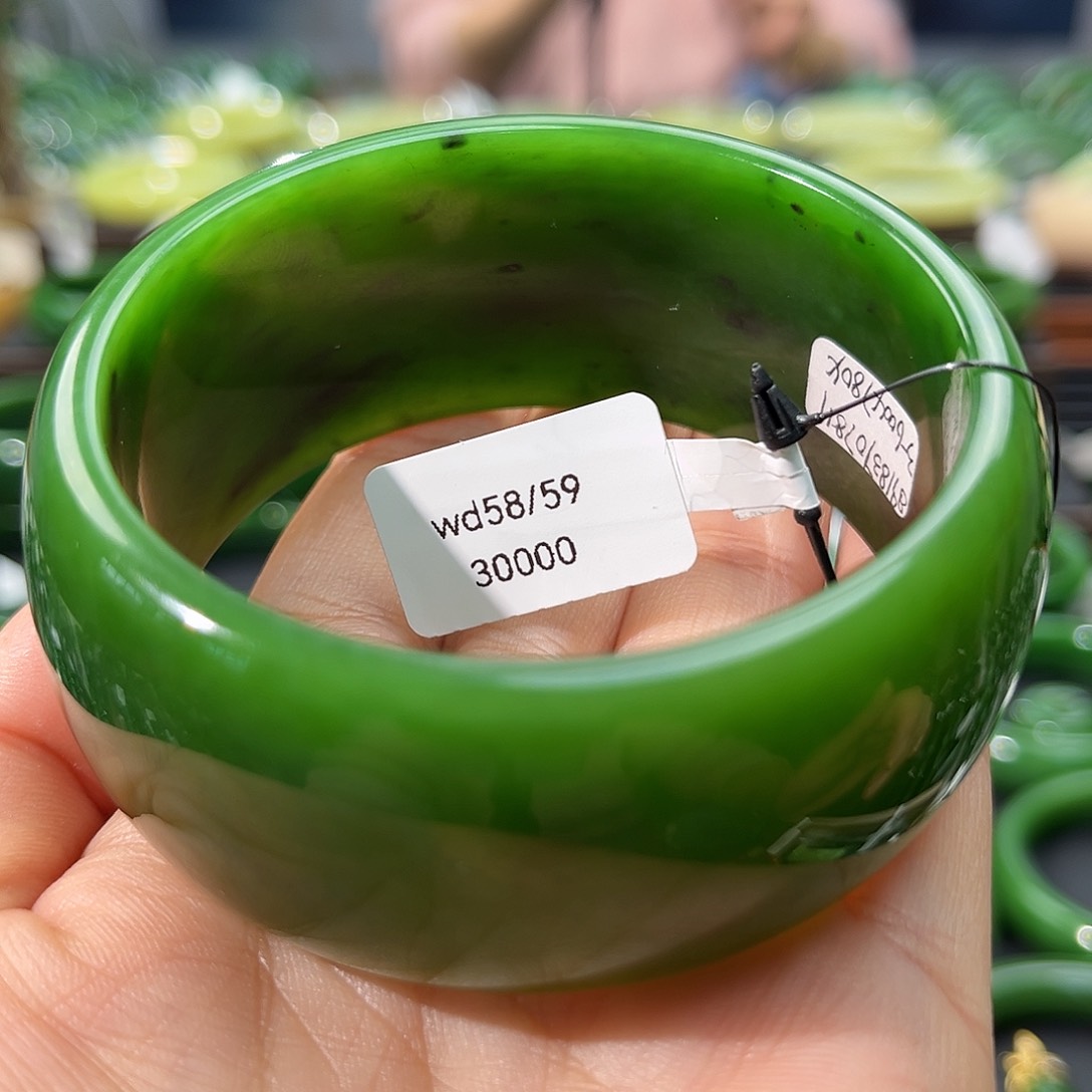 和田玉（碧玉）手镯未镶嵌