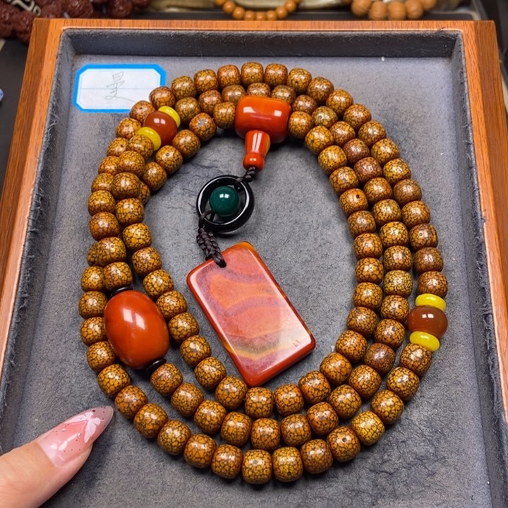 星月菩提吊坠菩提