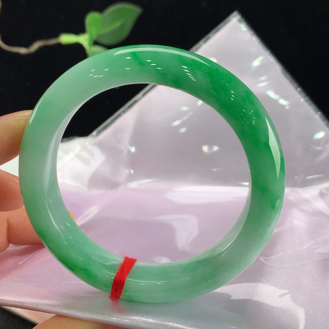 翡翠手镯未镶嵌111-0026