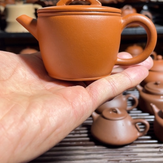 紫砂茶壶朱泥汉瓦100cc