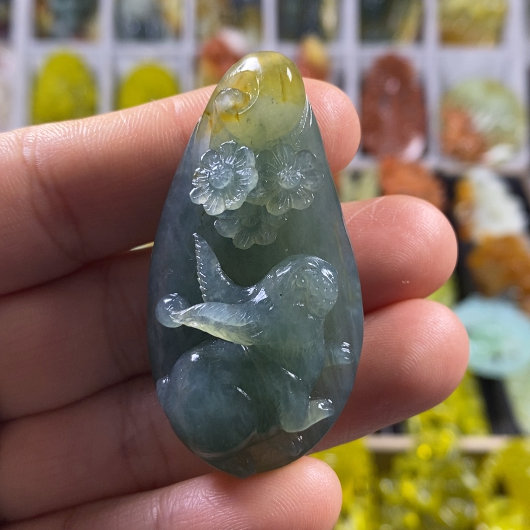 合金蛇纹石玉颈饰