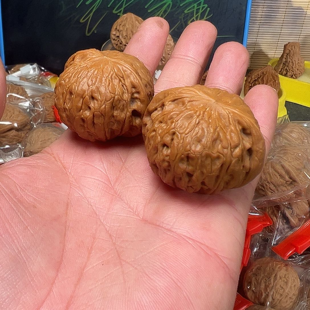 文玩核桃吊坠不*路tie c