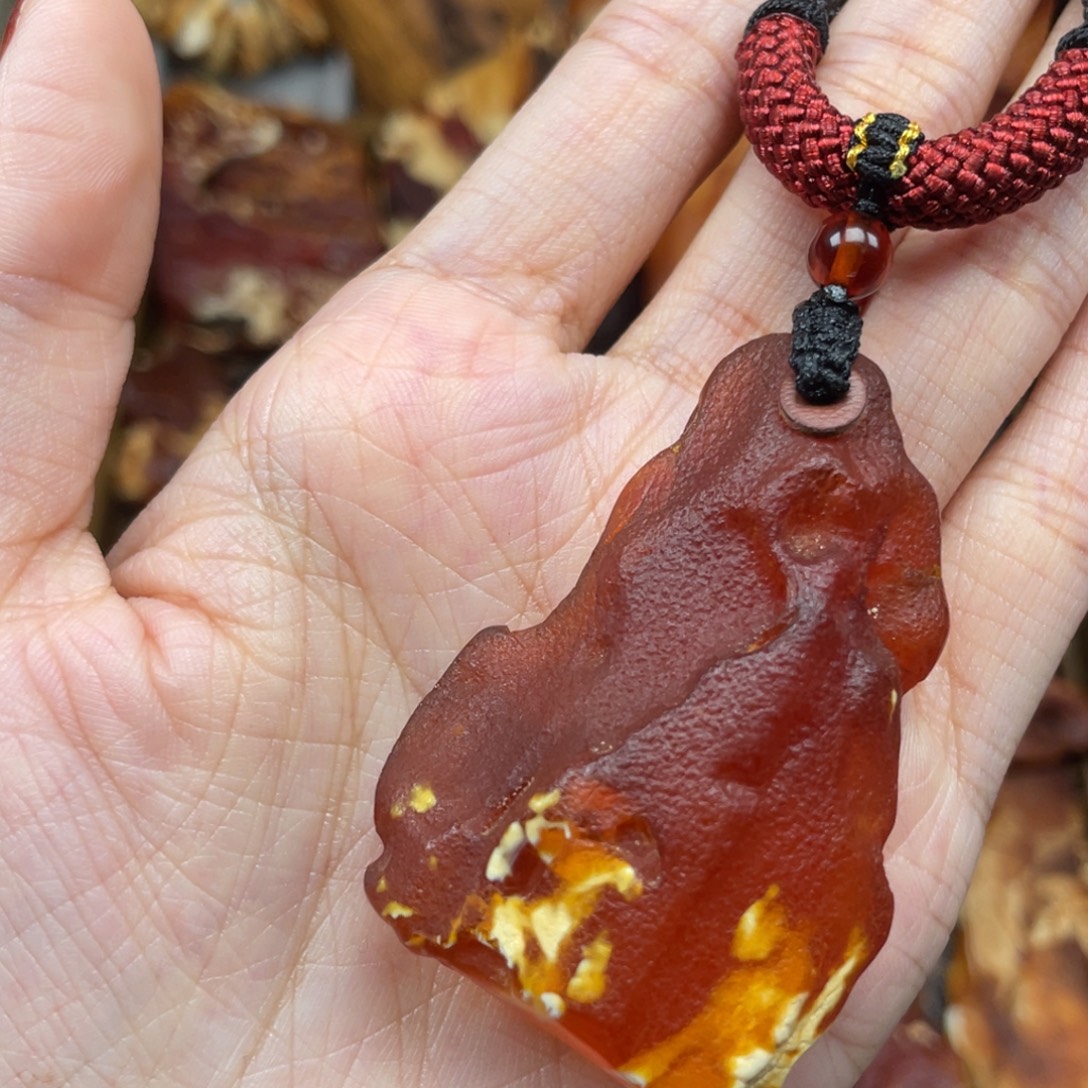 琥珀未镶嵌珠宝奇石