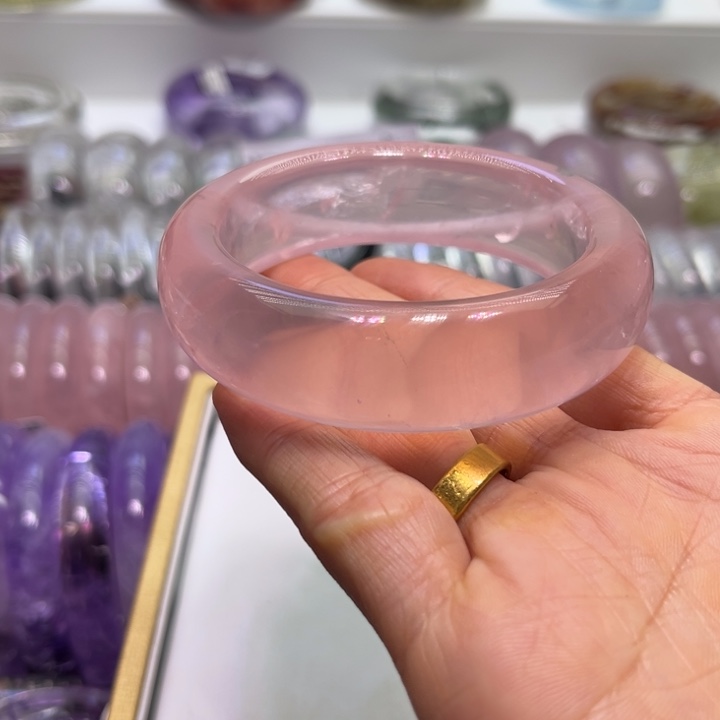 水晶手镯未镶嵌57口