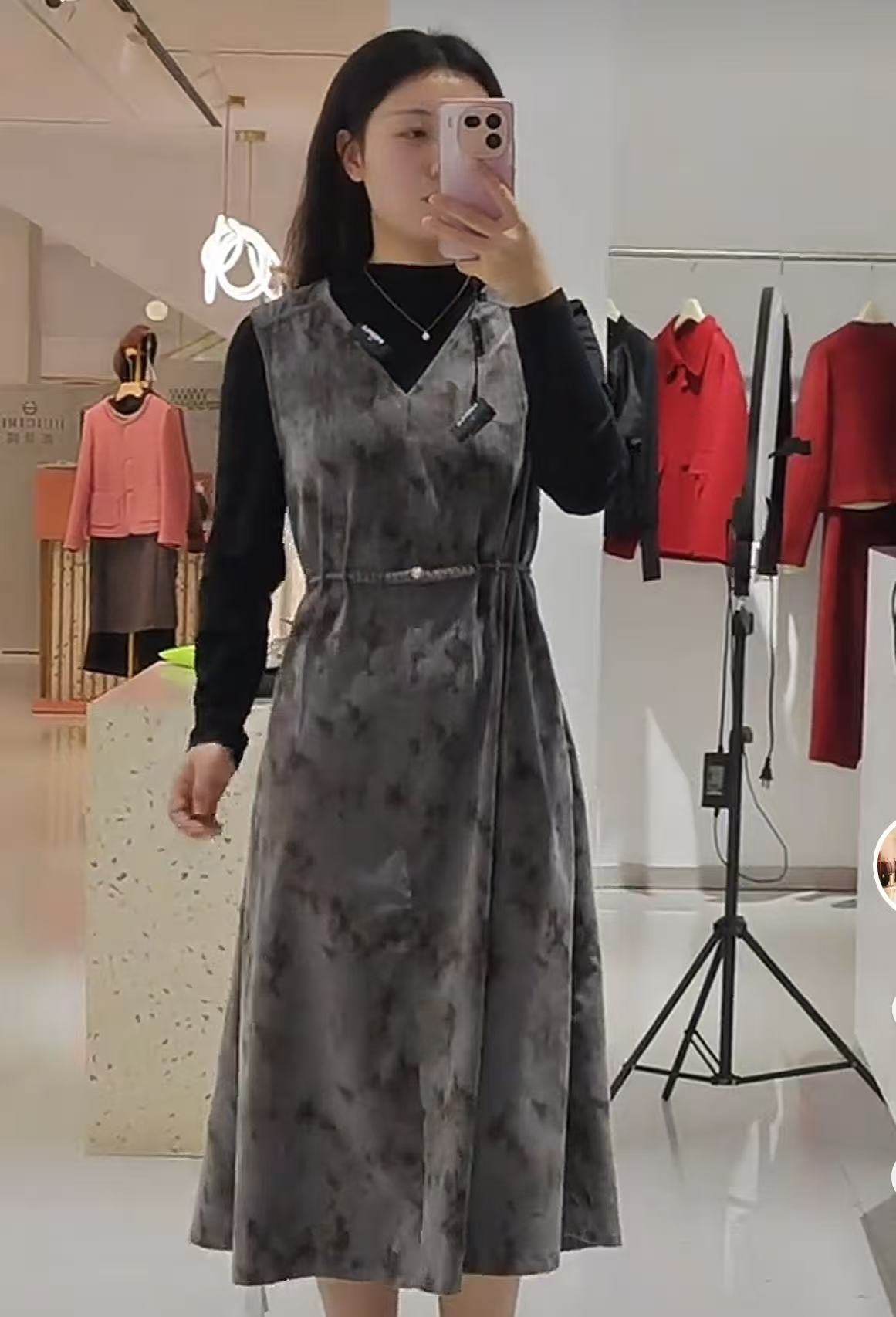 【T1855】复古印花丝绒背带连衣裙女秋冬新款