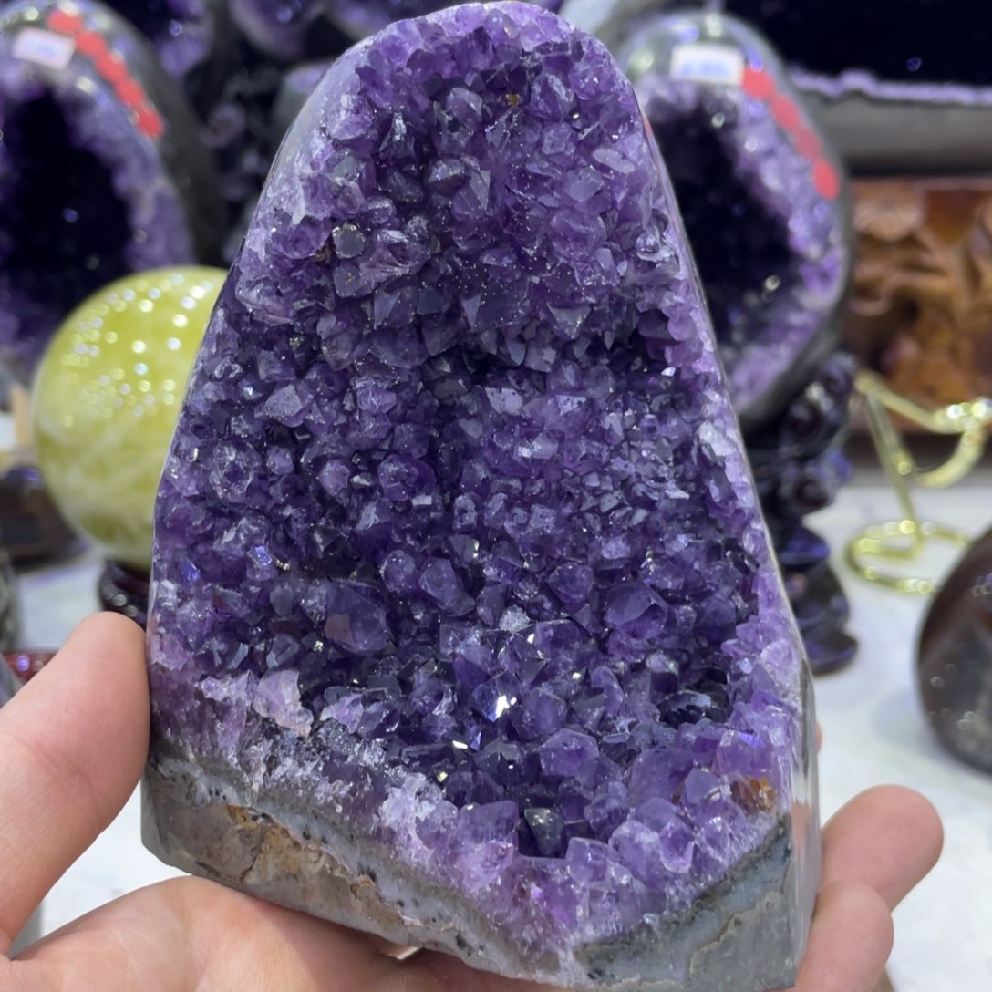 未镶嵌水晶珠宝半成品