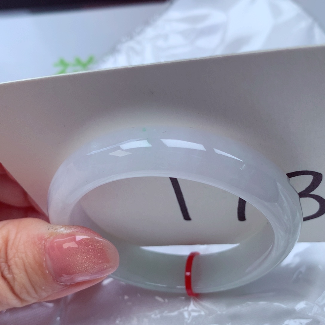 翡翠手镯（贵妃镯）未镶嵌翡翠