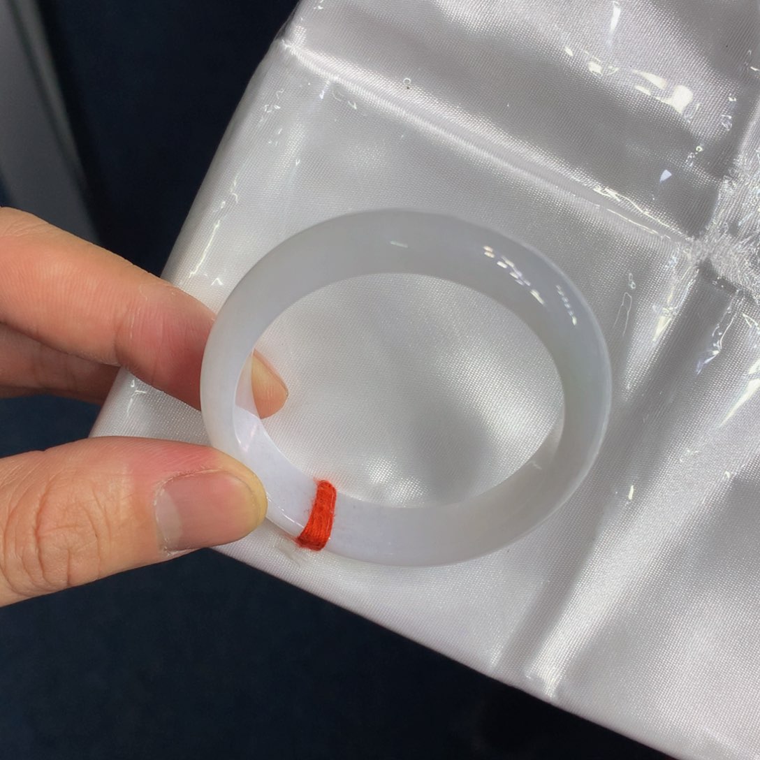 翡翠手镯（贵妃镯）未镶嵌翡翠（51贵妃）