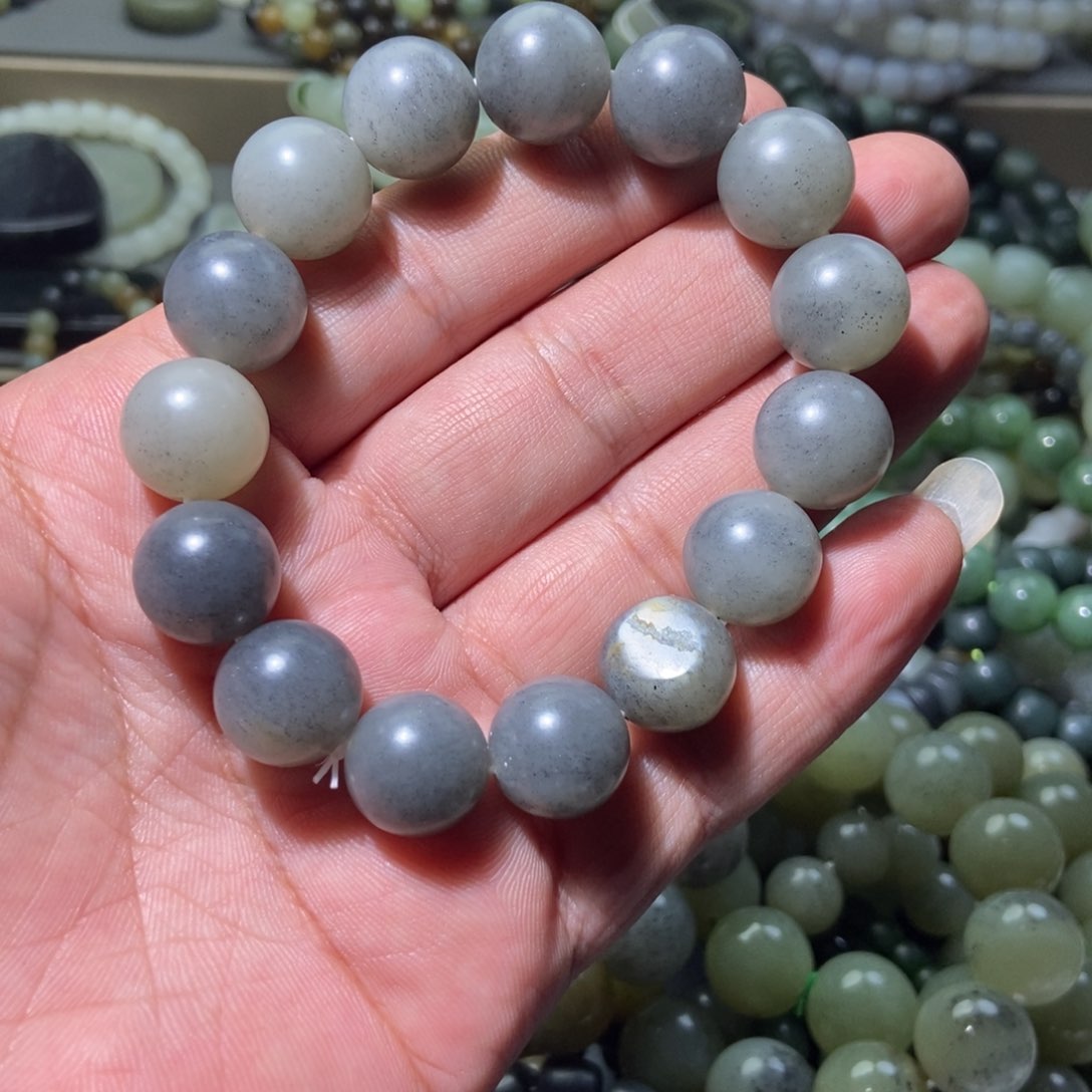 和田玉手链未镶嵌