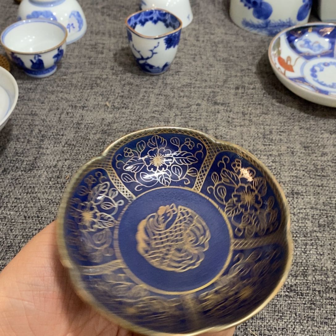 瓷片非常漂亮好看的花瓶