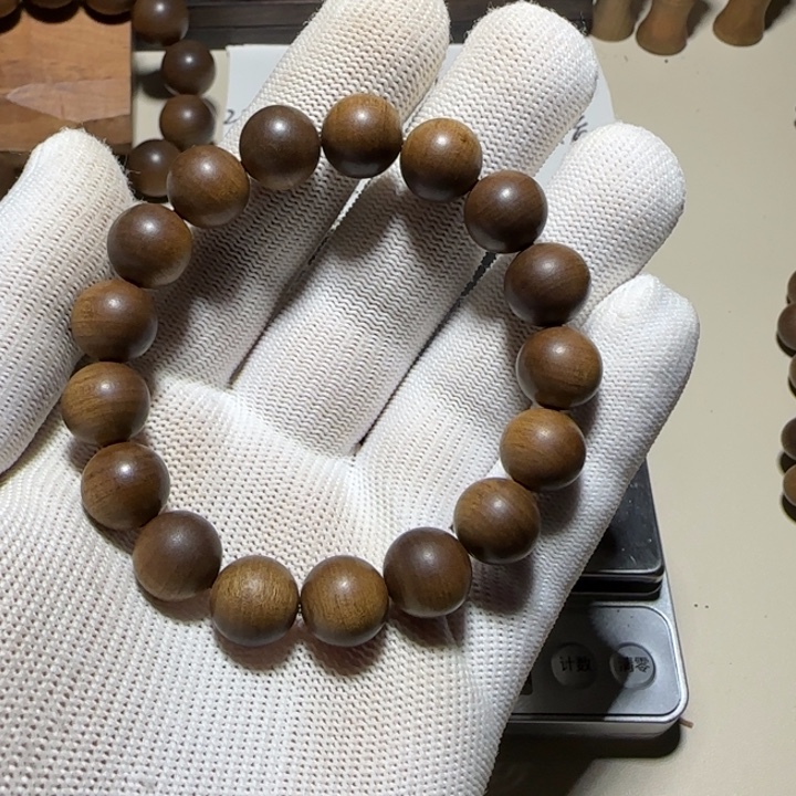 檀香木老山檀香1.2黑肉横土纹虎皮药香凉甜沉水土埋料