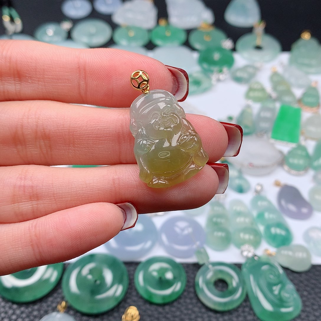 翡翠颈饰18K金镶嵌天然翡翠