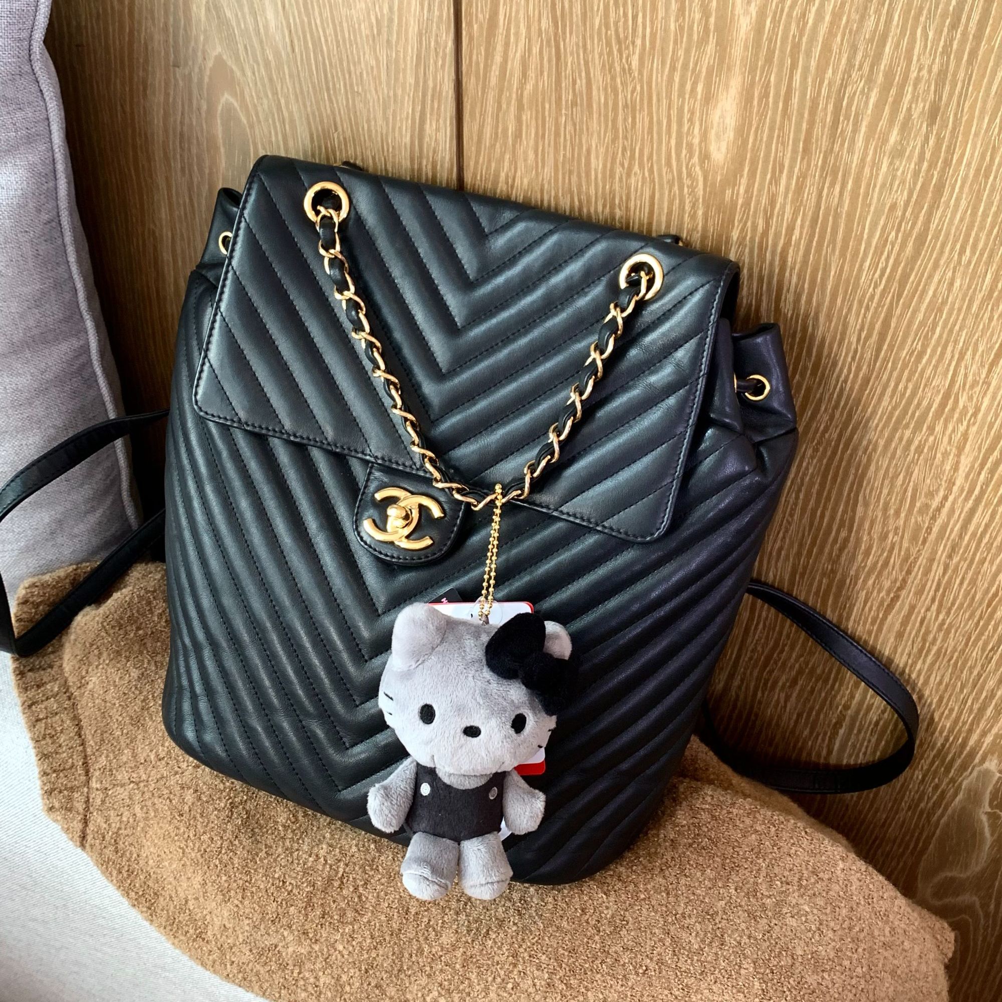 95新 Chanel/香奈儿 代卖服务！黑金v纹双肩包  18487817