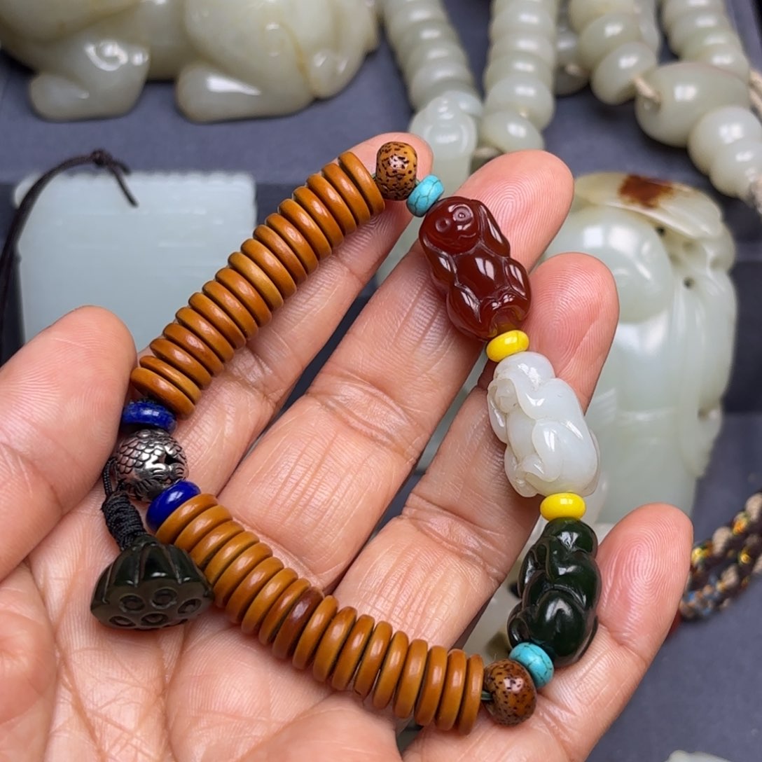 和田玉挂件未镶嵌