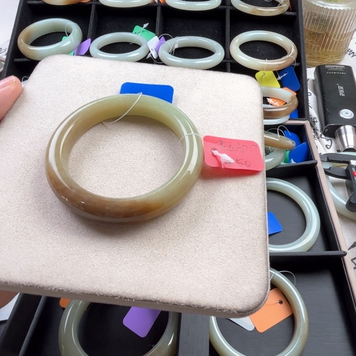 未镶嵌手镯和田玉玲珑美镯55