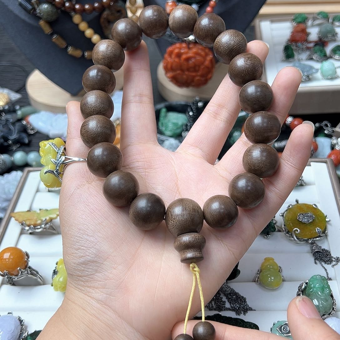 翡翠戒指未镶嵌炸