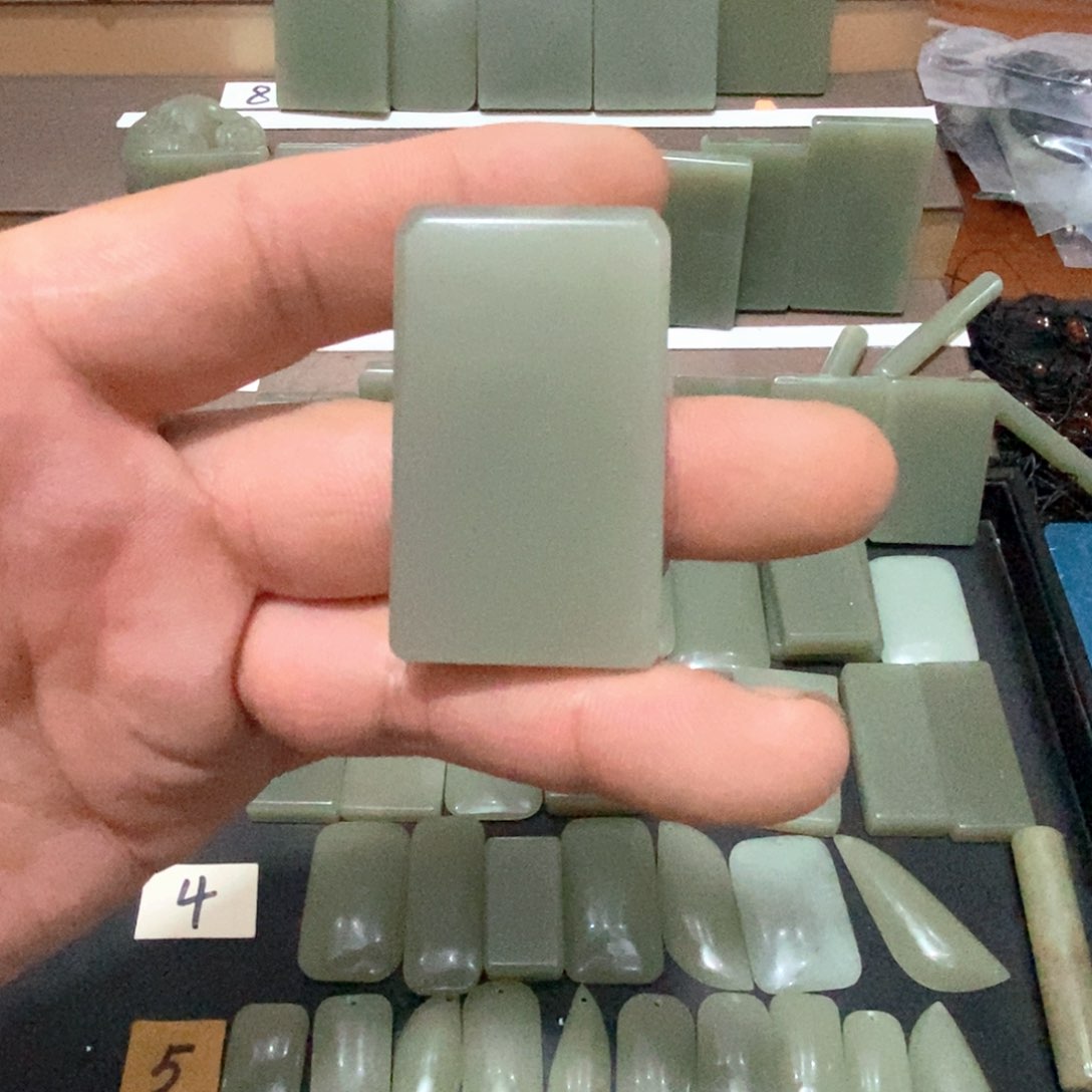 和田玉未镶嵌颈饰欢*吖011