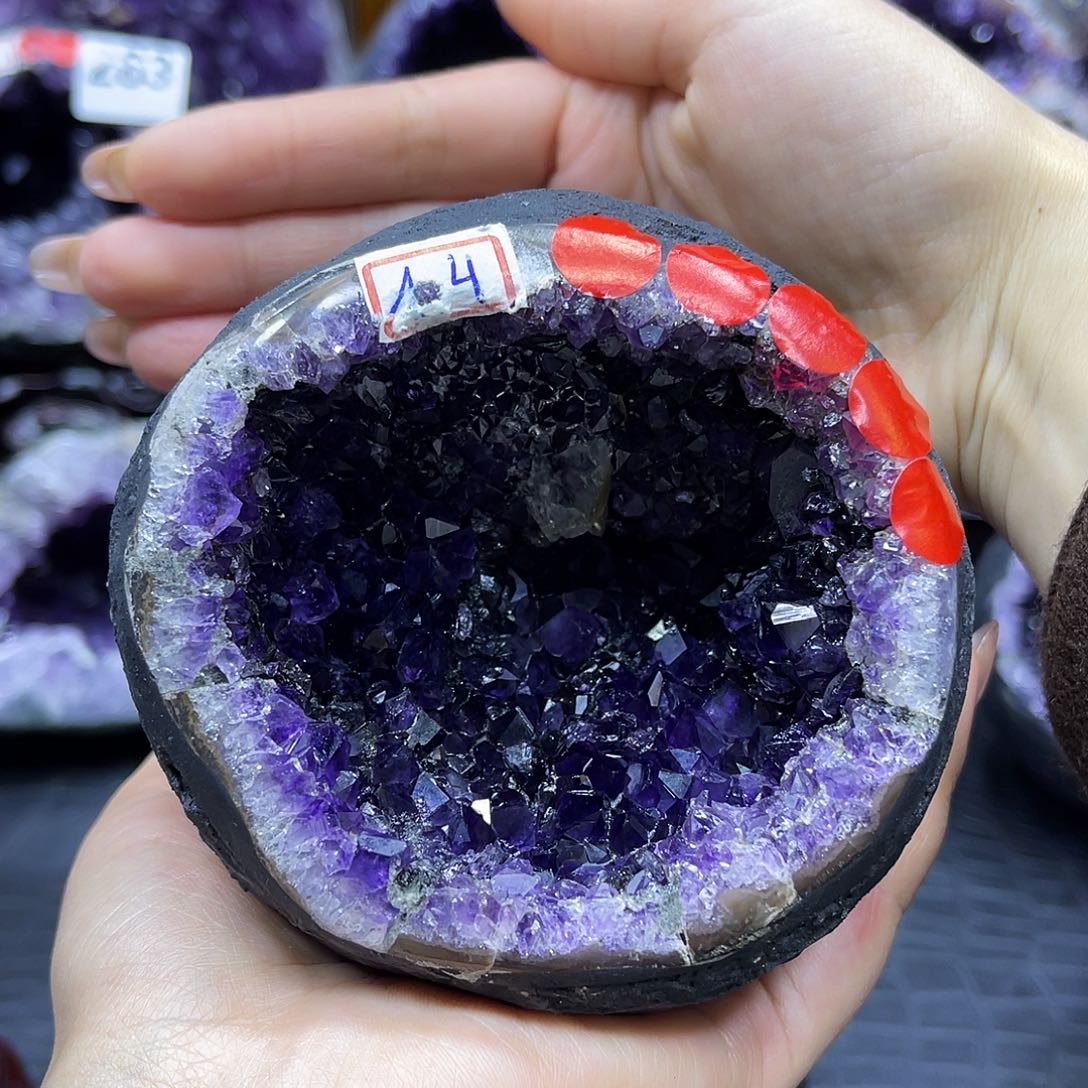 *****未镶嵌紫晶大型摆件（非配饰）