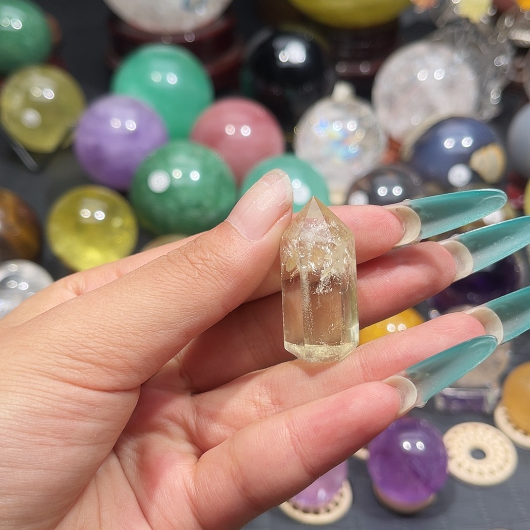 ****鹏未镶嵌水晶珠宝半成品微瑕