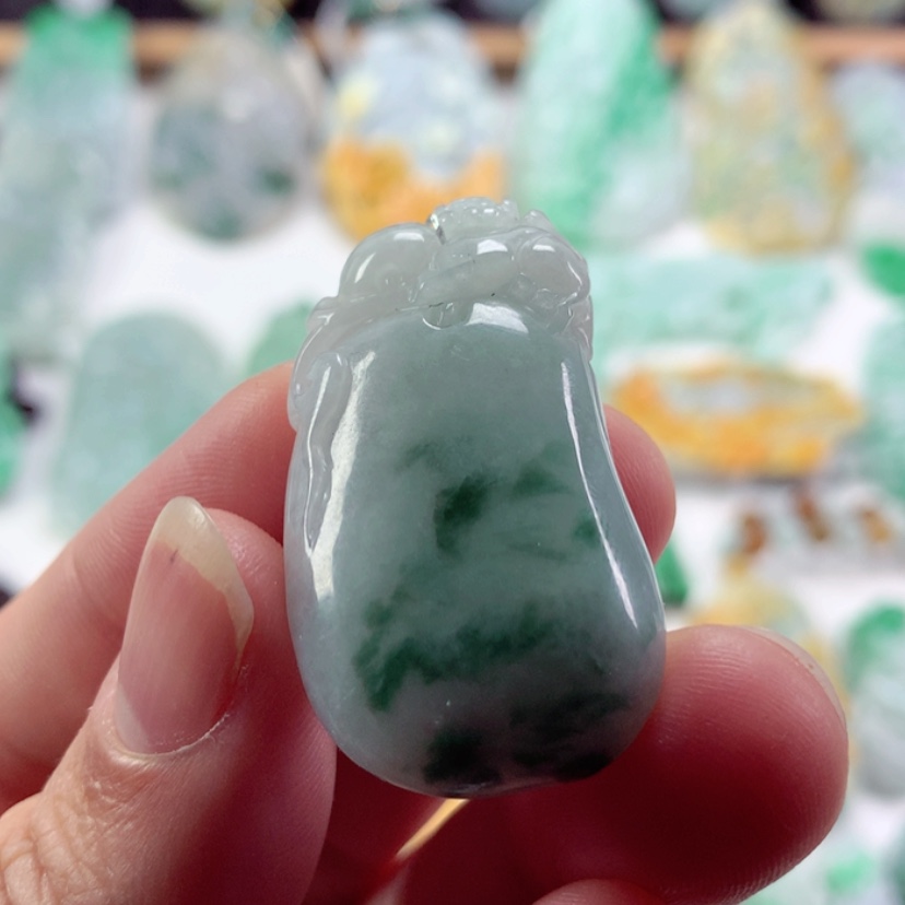 【闪购商品】翡翠吊坠(不含链)未镶嵌