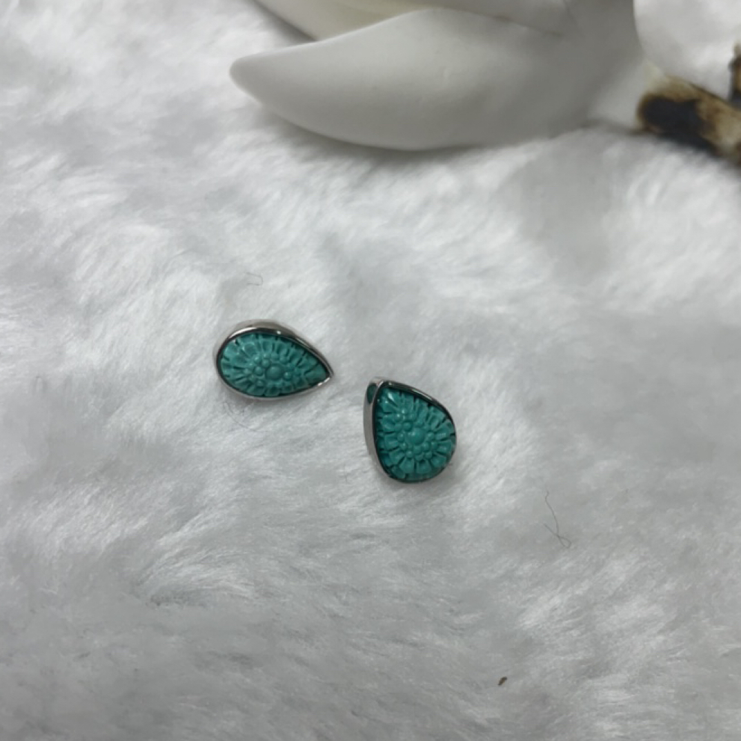 原矿绿松石耳饰精致手工包边镶嵌s925银