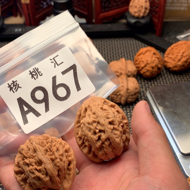 吊坠文玩核桃红锦鲤