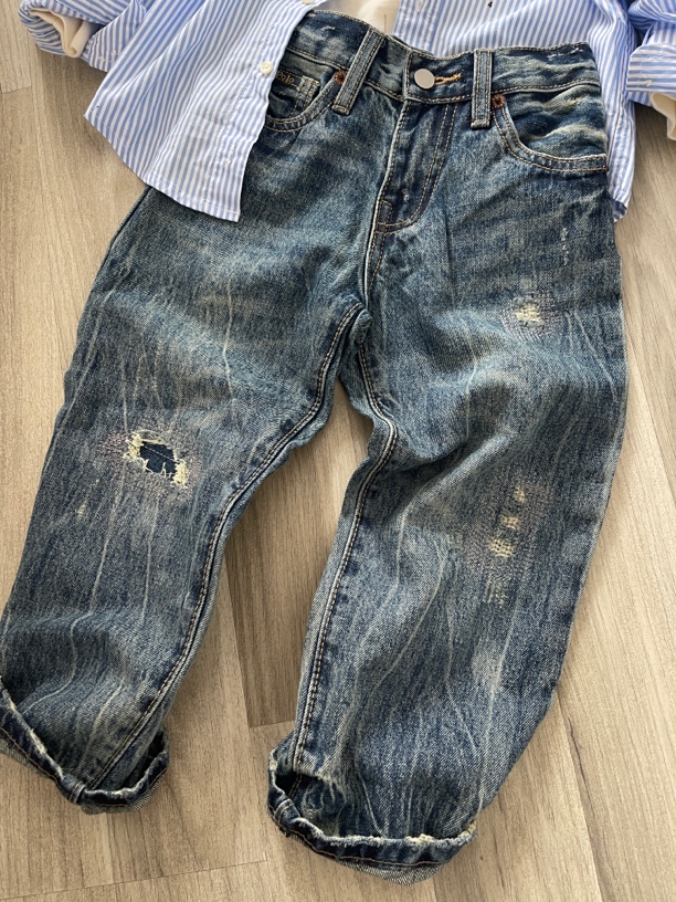 儿童牛仔裤中腰春季牛仔裤宽松直筒春秋薄款春夏水洗做旧破洞