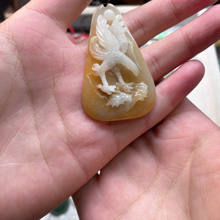 翡翠颈饰未镶嵌飞黄腾达