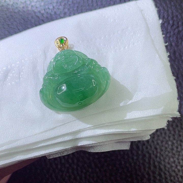 翡翠颈饰18K金镶嵌翡翠