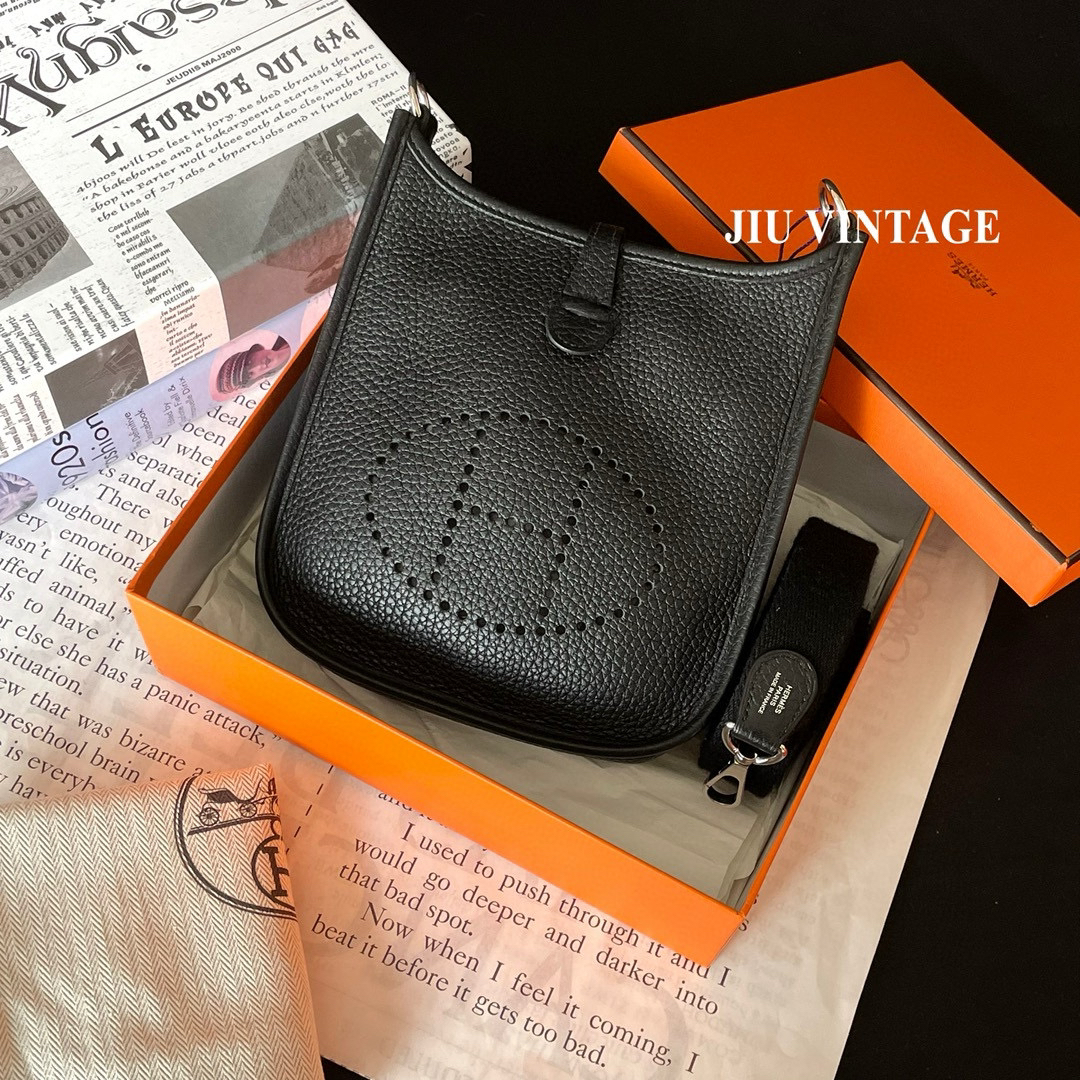 99新 Hermes/爱马仕 evelyne黑银Z刻盒子尘袋JM11-0433
