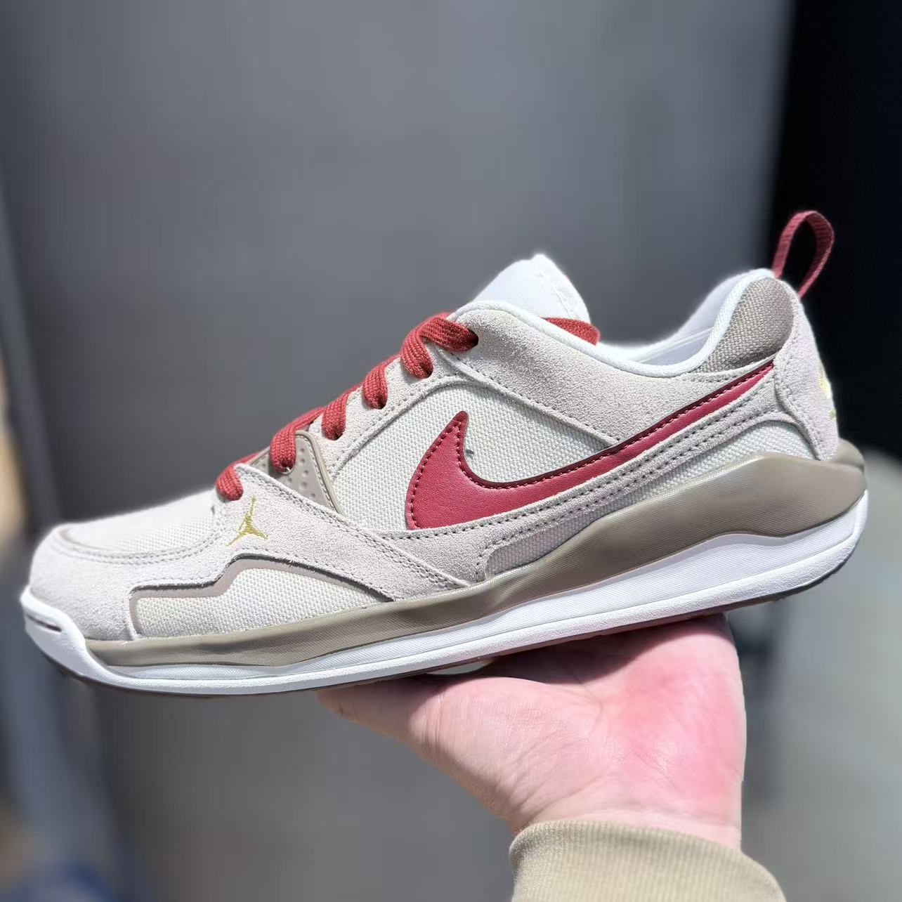 NIKE/耐克【年终狂欢季】CMFT 男女同款CNY马年运动鞋 IQ9781261