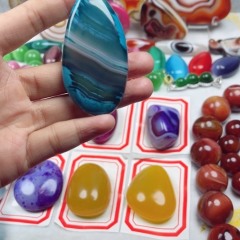 玛瑙/玉髓耳钉合金