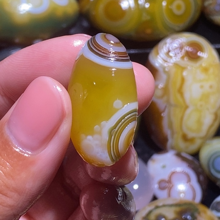 未镶嵌玛瑙/玉髓珠宝奇石