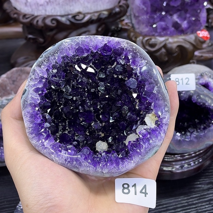 笑***淡未镶嵌水晶大型摆件（非配饰）