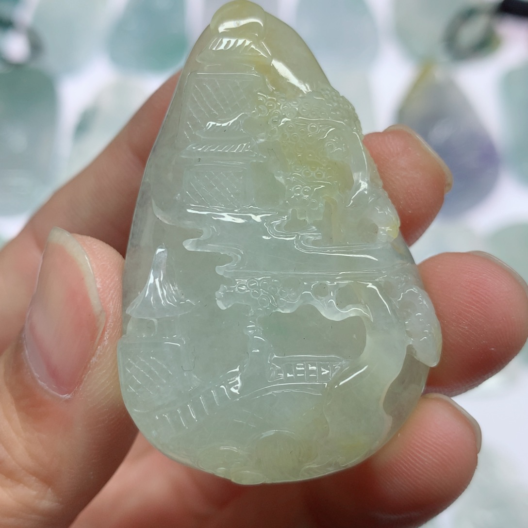 翡翠颈饰未镶嵌山水牌